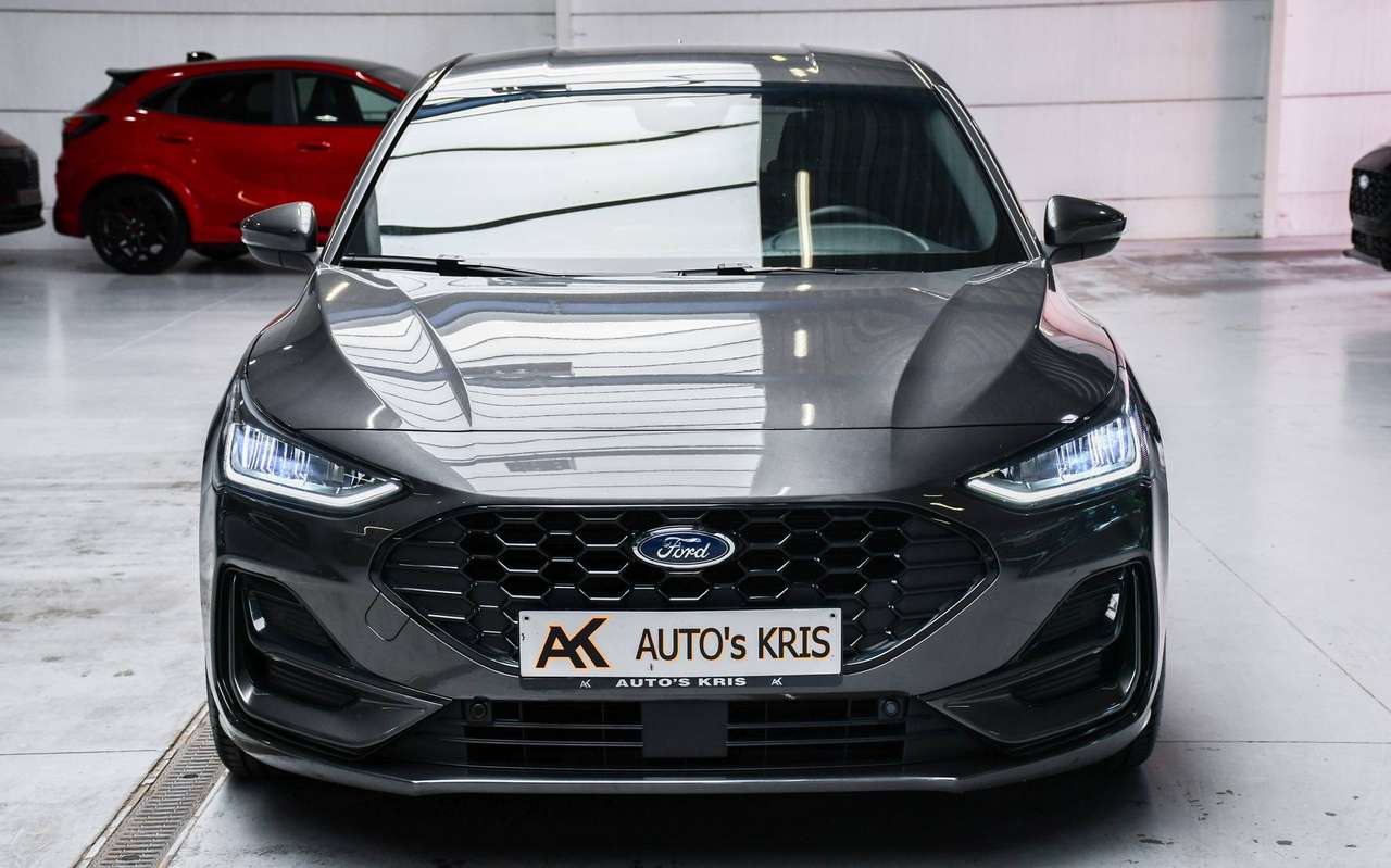 Ford Focus Focus 1.5 EcoBlue ST-Line X Automaat - NAVIGATIE / CAMERA / SMARTLINK / BLIS / ACC — foto 4 van 18