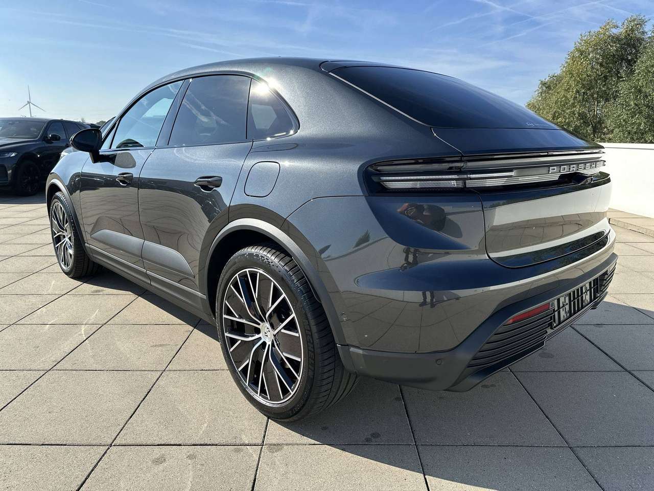 Porsche Macan ELECTRIC  Pano Dak Lederpakket 21" Bose — foto 8 van 19