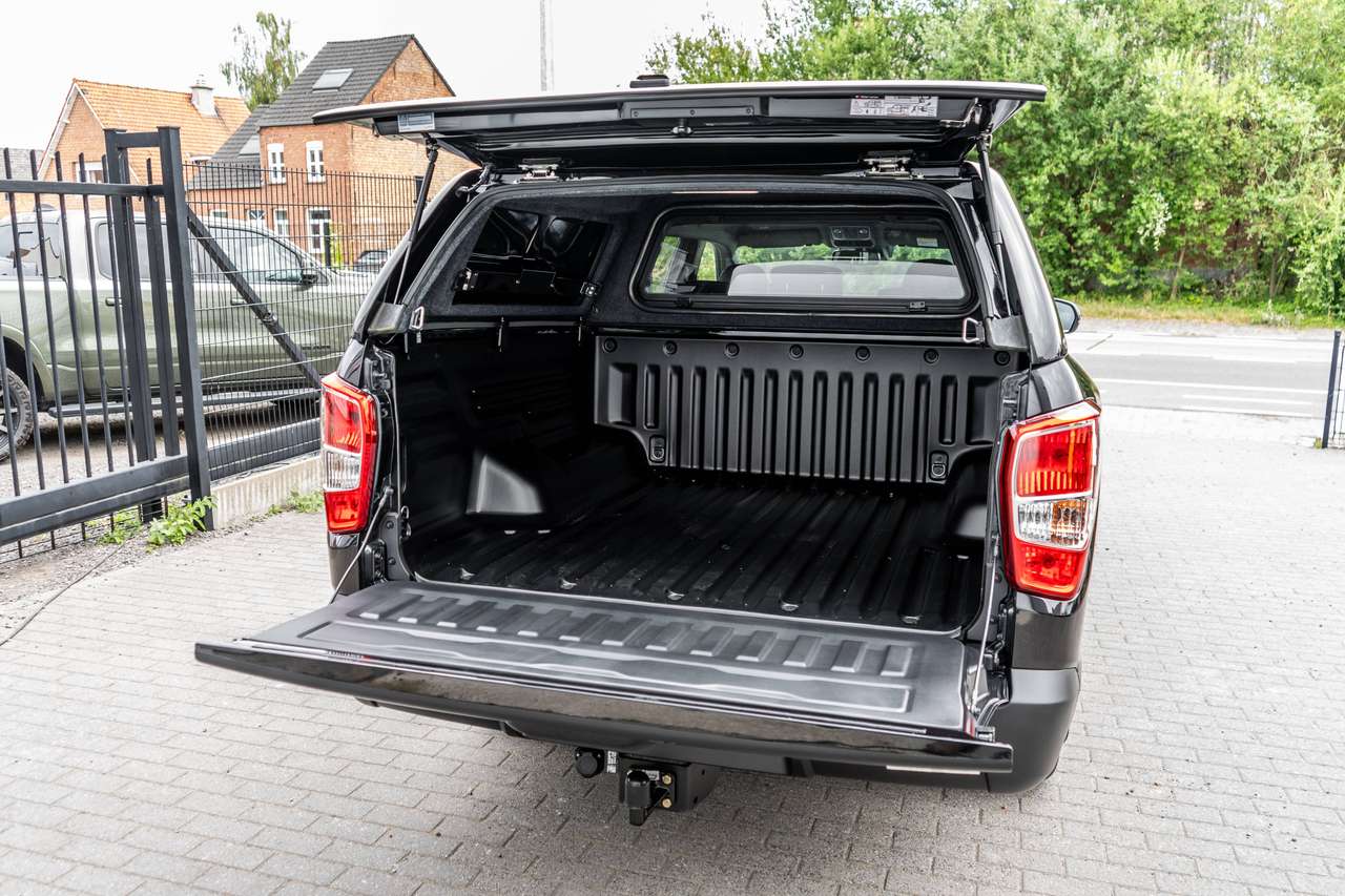 KGM Musso Grand 2.2D 4X4 Style - Automaat - 35.500ex — foto 5 van 19