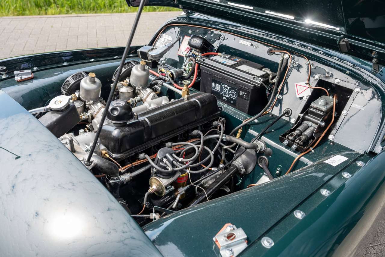 Triumph TR2 Body off restored — foto 13 van 25