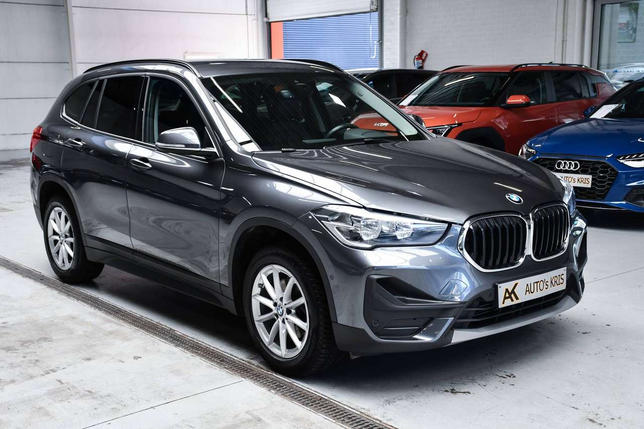 BMW X1 X1 1.5iA sDrive18i Automaat - LEDER / NAVIGATIE / CAMERA / PDC / CC — foto 2 van 18