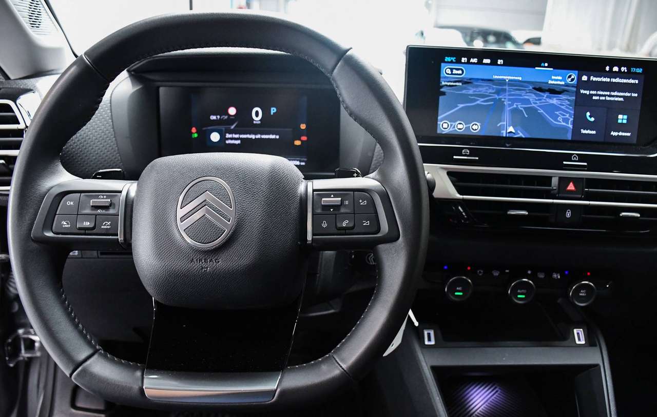 Citroen C4 X C4 X 1.2 MHEV Plus ë-DCS6 Plus - NAVIGATIE / CAMERA / SMARTLINK / PDC / CC — foto 18 van 20