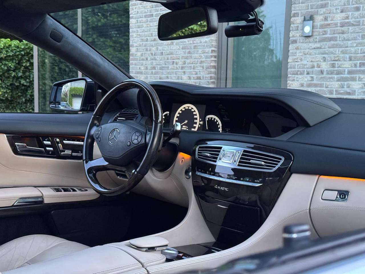 Mercedes-Benz CL 500 Coupé CL 500 4-Matic BlueEFFICIENCY — foto 7 van 20