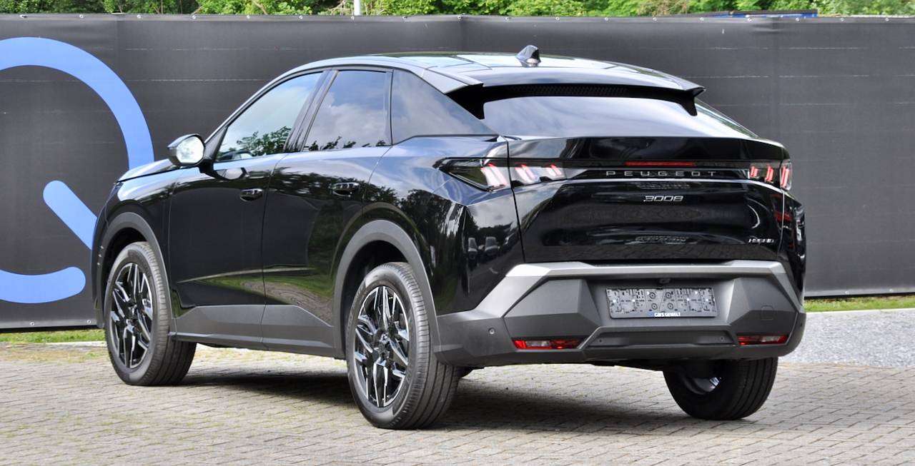 Peugeot 3008 MHEV ALLURE DISTRIBUTIEKETTING CAMERA KEYLESS CARPLAY — foto 3 van 15