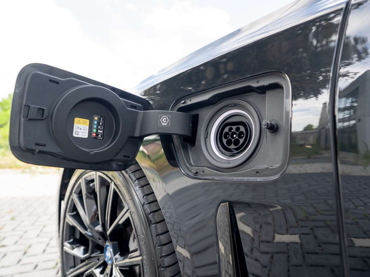 BMW 745 BTW-WAGEN/CARBON CORE EDITION/FULL BMW SERVICE/12M GARANTIE — foto 6 van 25