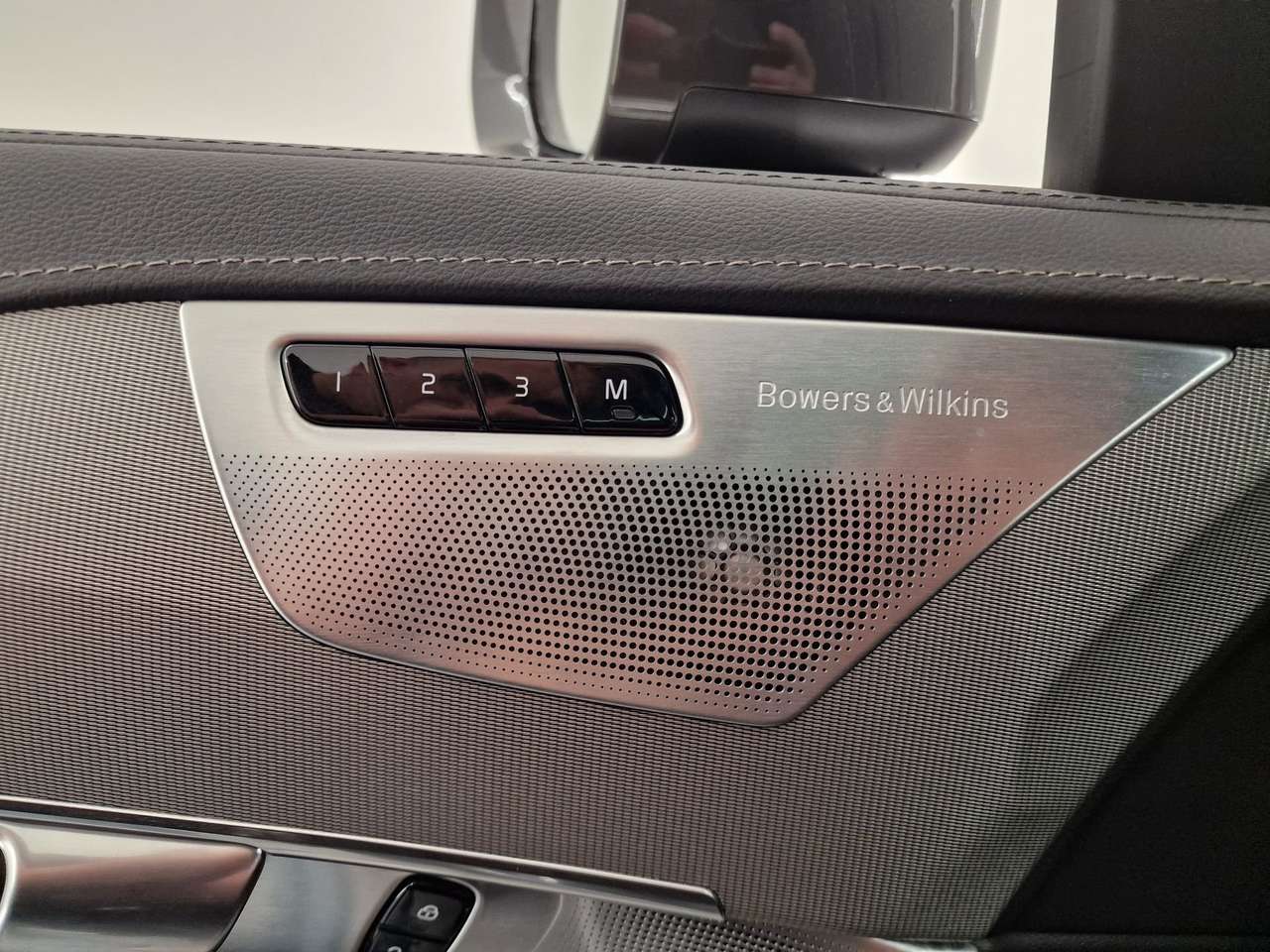 Volvo XC90 ULTIMATE PHEV 7 ZIT-LUCHTVERING-BOWERS & WILKINS — foto 10 van 20