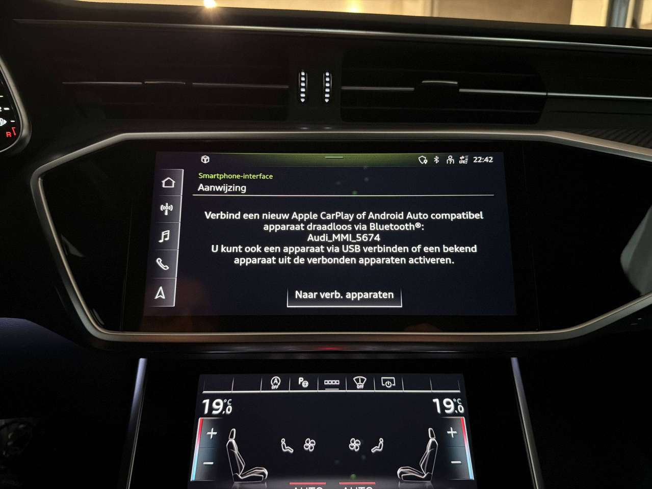 Audi A6 45TFSI 265PK QUATTRO * KLEUR EXCLUSIVE ULTRA BLAUW PAREL * BLACK PACK * 3X S-LINE * CAMERA * LED * TREKHAAK * 21" * — foto 4 van 24