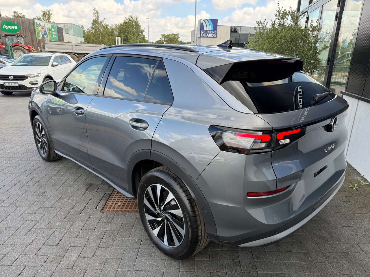 Volkswagen T-Roc 1.5 eTSI mHEV  150 pk Hybride DSG Nieuw !! — foto 9 van 23