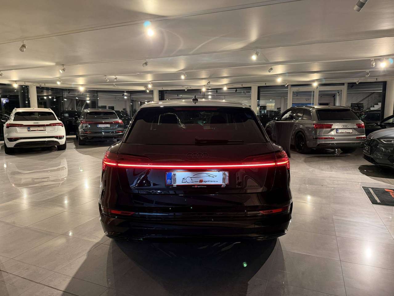 Audi Q8 e-tron SOLD BIJ GARAGE VRIENS YVES BV!!!! — foto 3 van 23