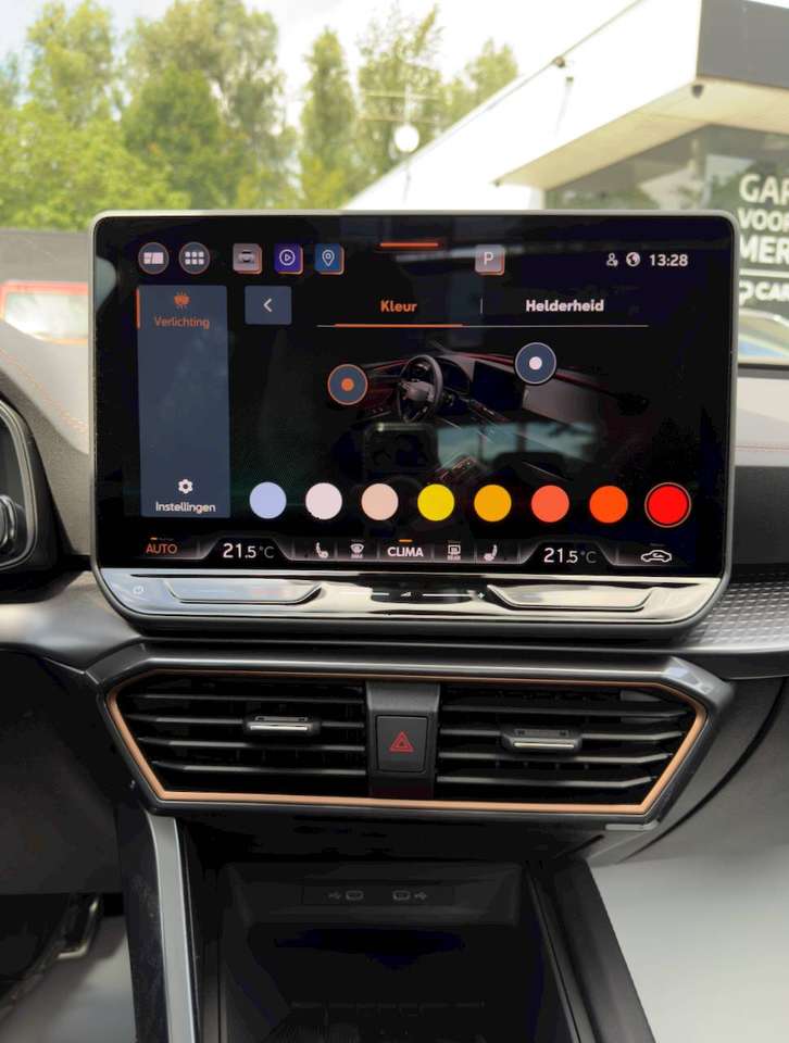 CUPRA Leon VZ ST PANO SENNHEISER CARPLAY SFEERVERLICHTING FULL OPTION — foto 18 van 20