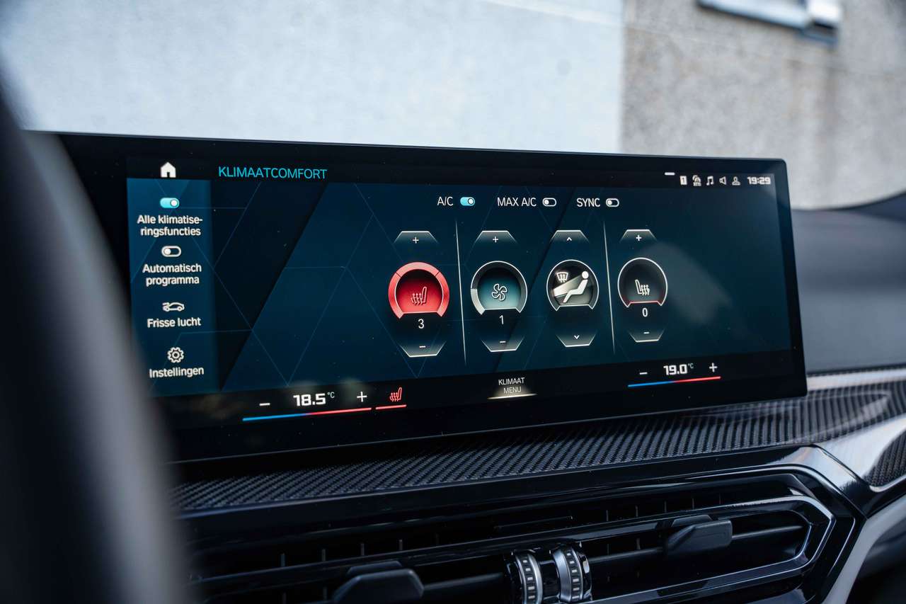 BMW M3 Touring COMPETITION LASER/LICHTEVRACHT/KWV3/CARBON/ACC/360° — foto 24 van 25