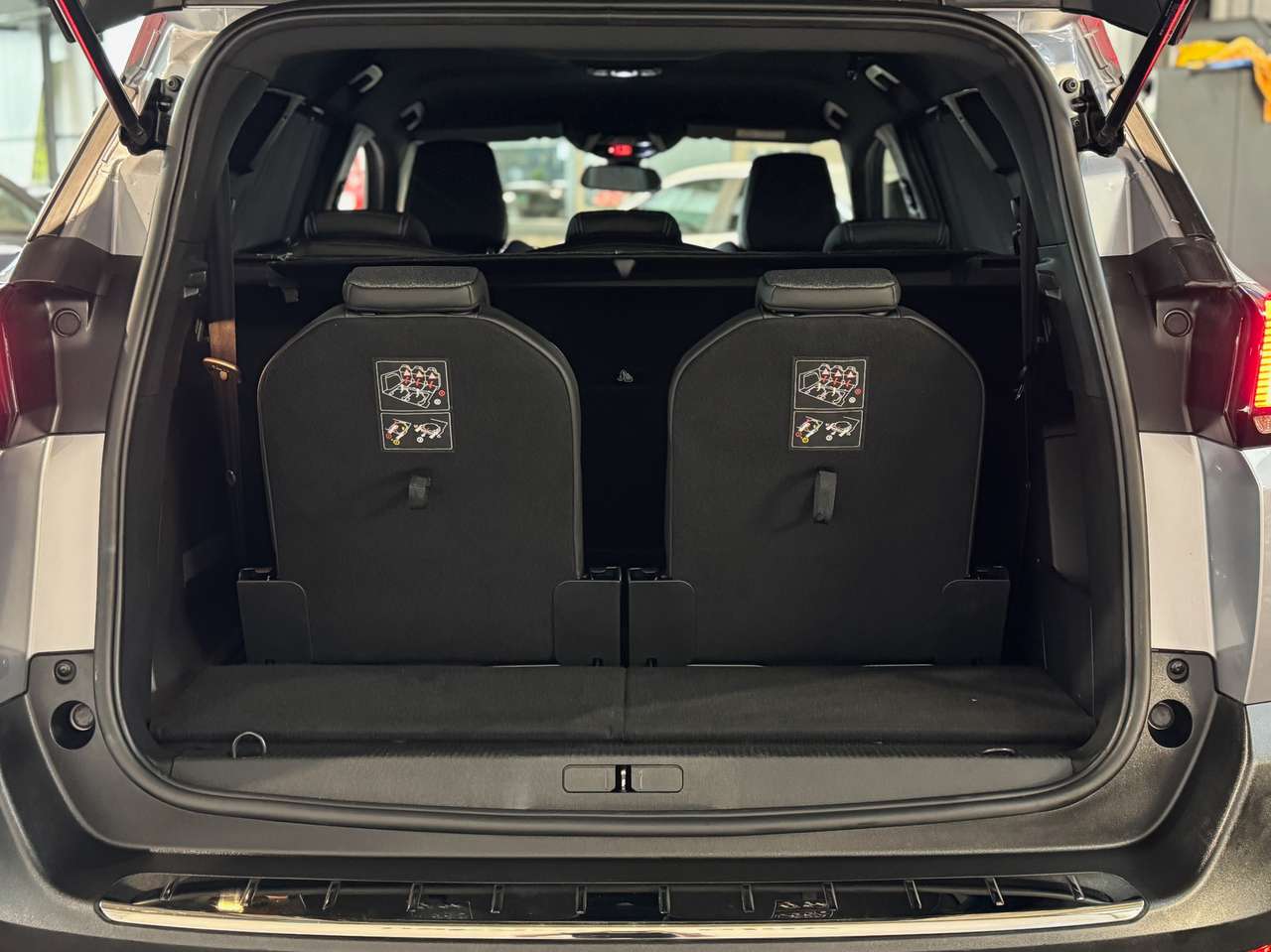 Peugeot 5008 1.2 PureTech Allure Pack — foto 5 van 18