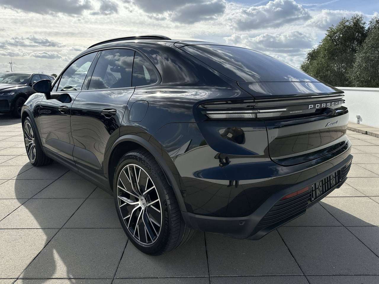 Porsche Macan 4 ELECTRIC catalogusprijs 118.504€ euro full full option!!! — foto 8 van 19
