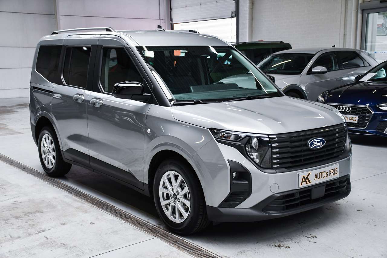 Ford Tourneo Courier Titanium 5pl - NAVI SMARTLINK / CAMERA / PDC / CC — foto 2 van 17
