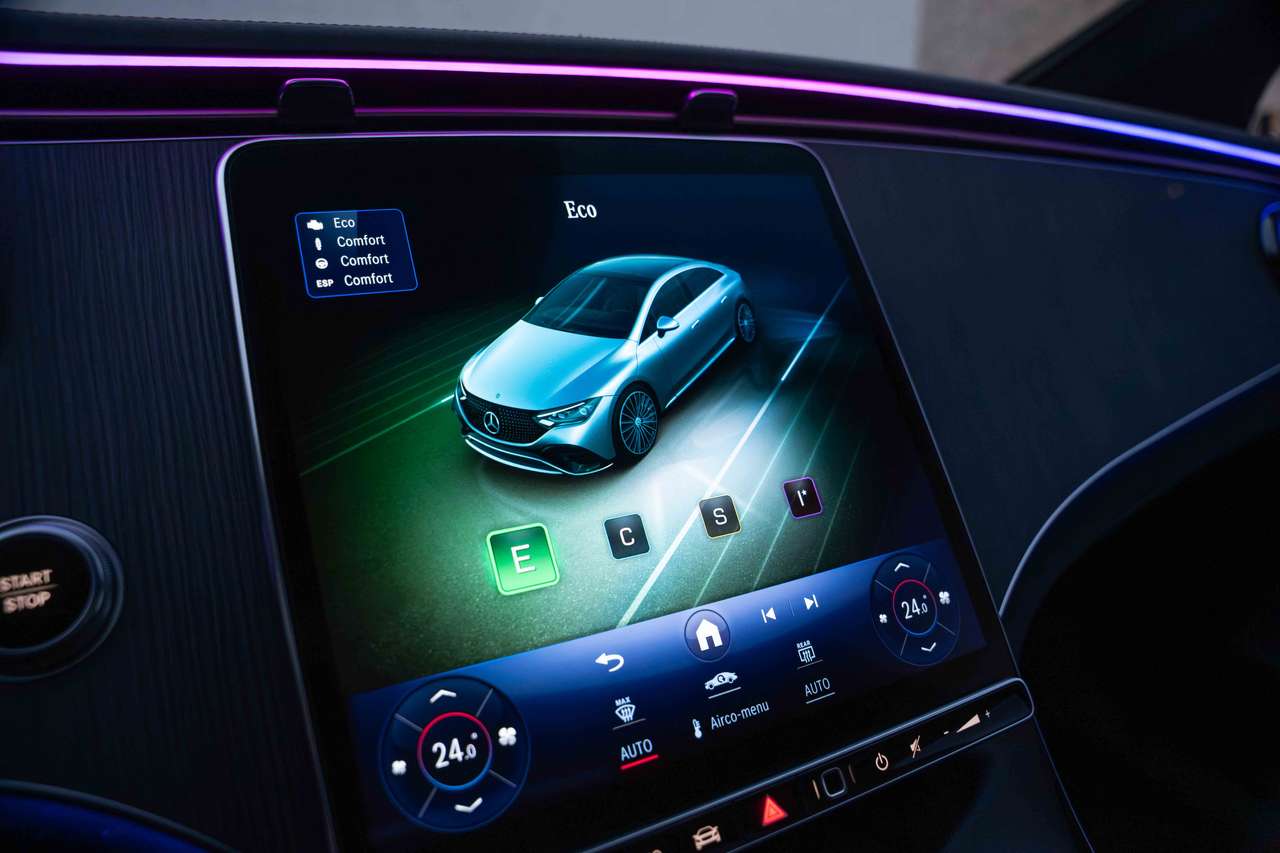 Mercedes-Benz EQE 350 4M AMG SOH98%/PANO/DIGILED/AIRMATIC/BURMESTER/360° — foto 25 van 25