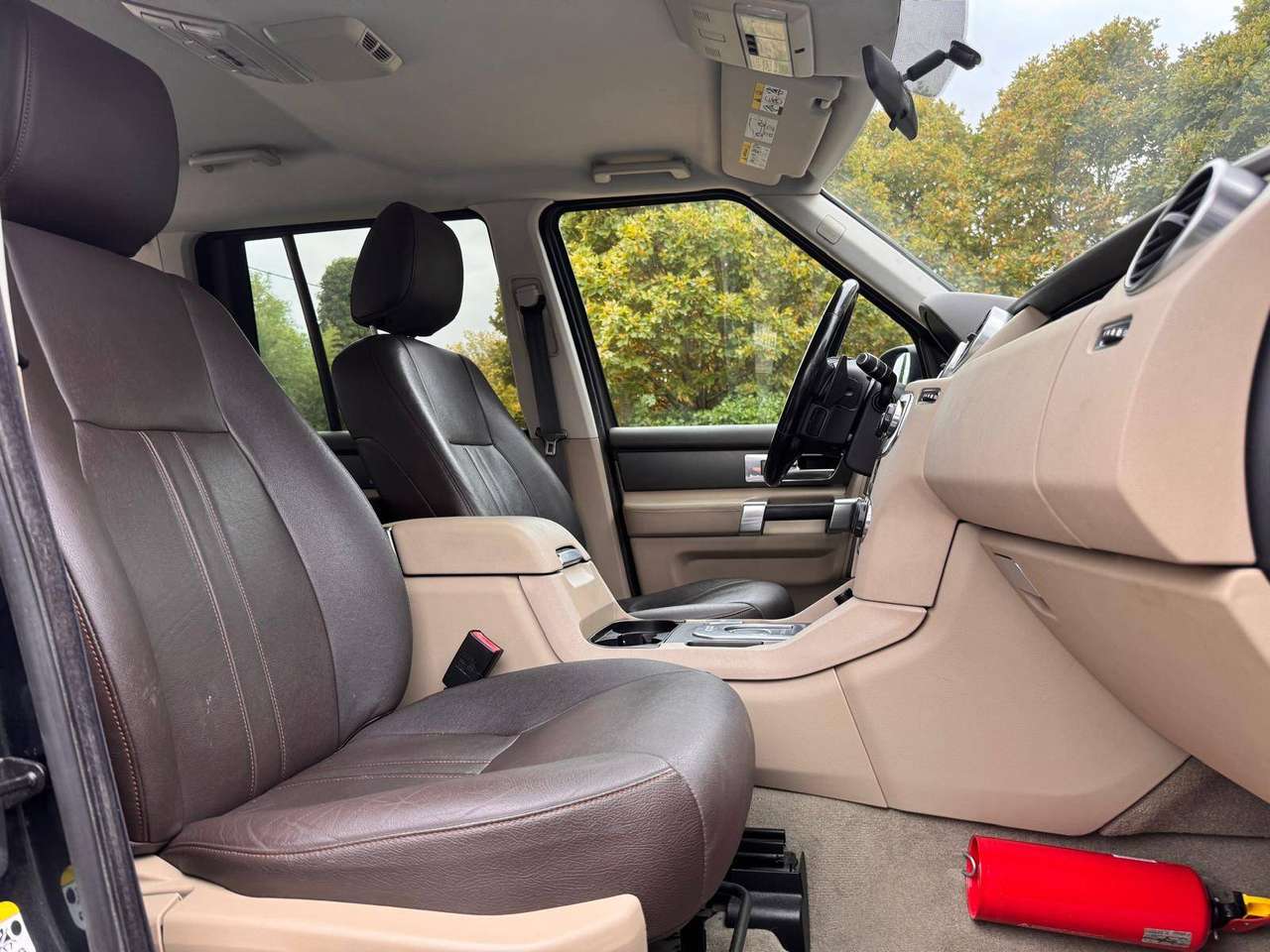 Land Rover Discovery Discovery 3.0 SDV6 SE — foto 12 van 13