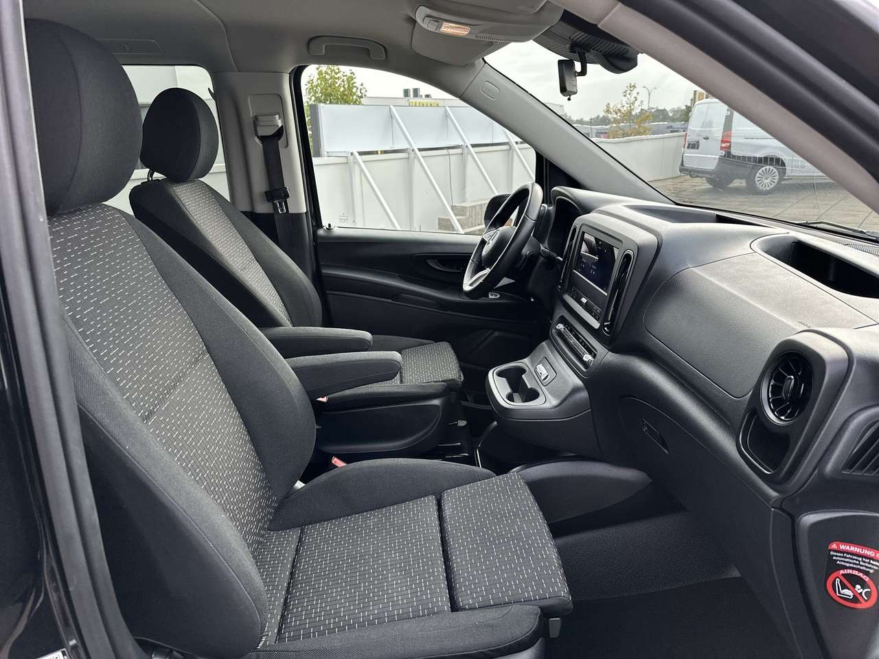 Mercedes-Benz Vito TOURER 116 CDI PRO L NIEUW MODEL/NAVI/TRKH 2500KG — foto 14 van 17