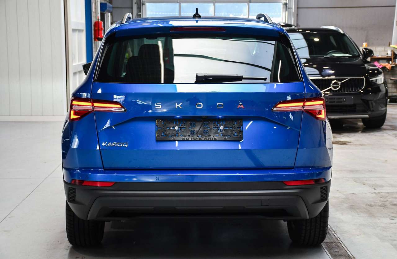 Skoda Karoq Karoq 1.5 TSI ACT Family DSG - NAVIGATIE / CAMERA / SMARTLINK / WINTERPACK / PDC / CC — foto 4 van 21