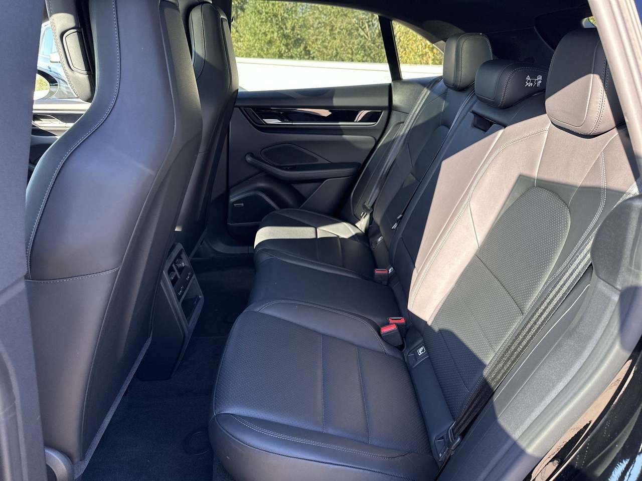 Porsche Macan 4ELEK/21"/PANODAK/LUCHTVERING/HEAD UP/LEDER/LED — foto 11 van 19