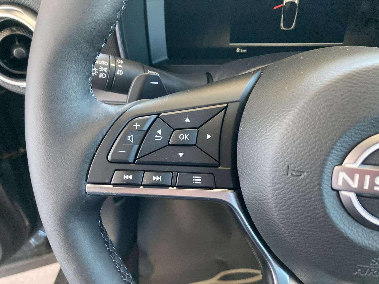 Nissan Juke N-CONNECTA BENZINE AUTOMAAT NIEUW OKM — foto 17 van 20