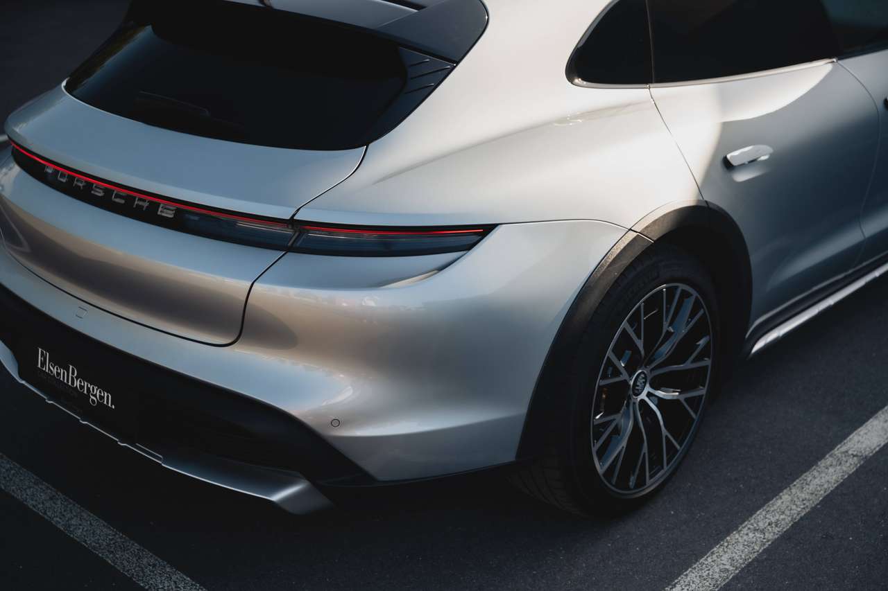 Porsche Taycan 4S Cross Turismo 93.4kWh Performance Battery Plus - 1st. Hand - Porsche History — foto 8 van 25