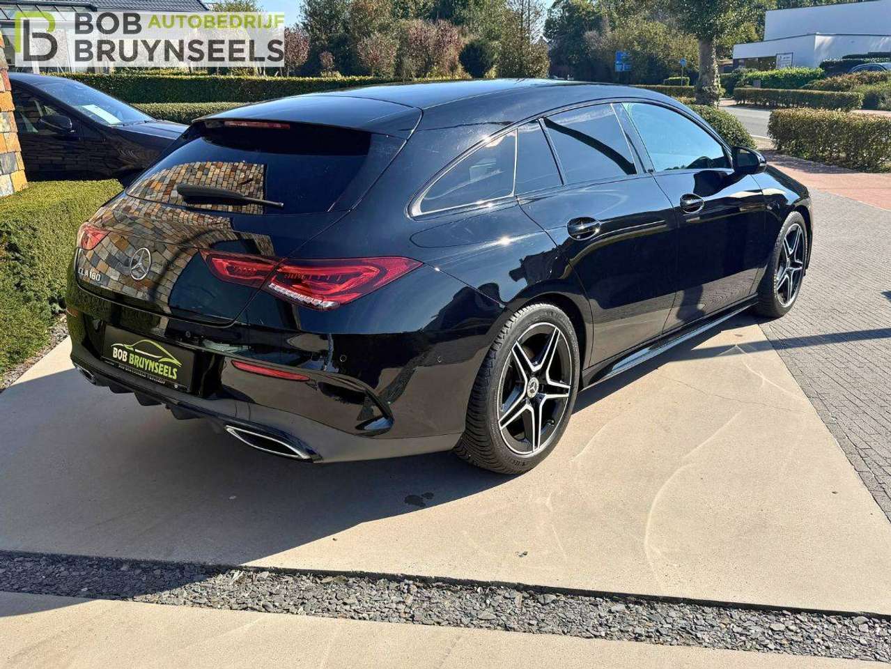 Mercedes-Benz CLA 180 | AMG line | Nightpakket | Camera | Sfeerverlichting | Sound System — foto 5 van 25
