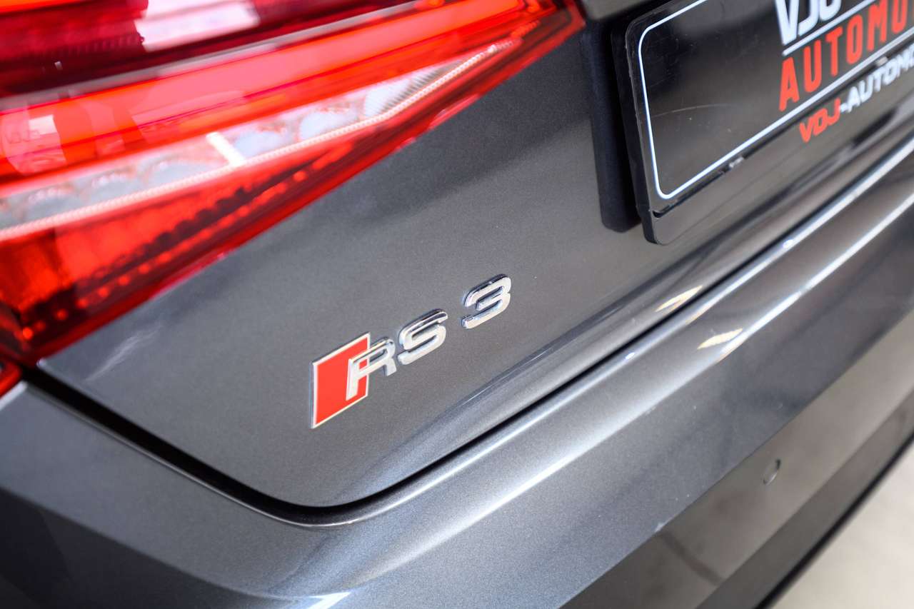 Audi RS3 Sportback 2.5 TFSI | GARANTIE | PANO | KUIPSTOELEN — foto 11 van 25