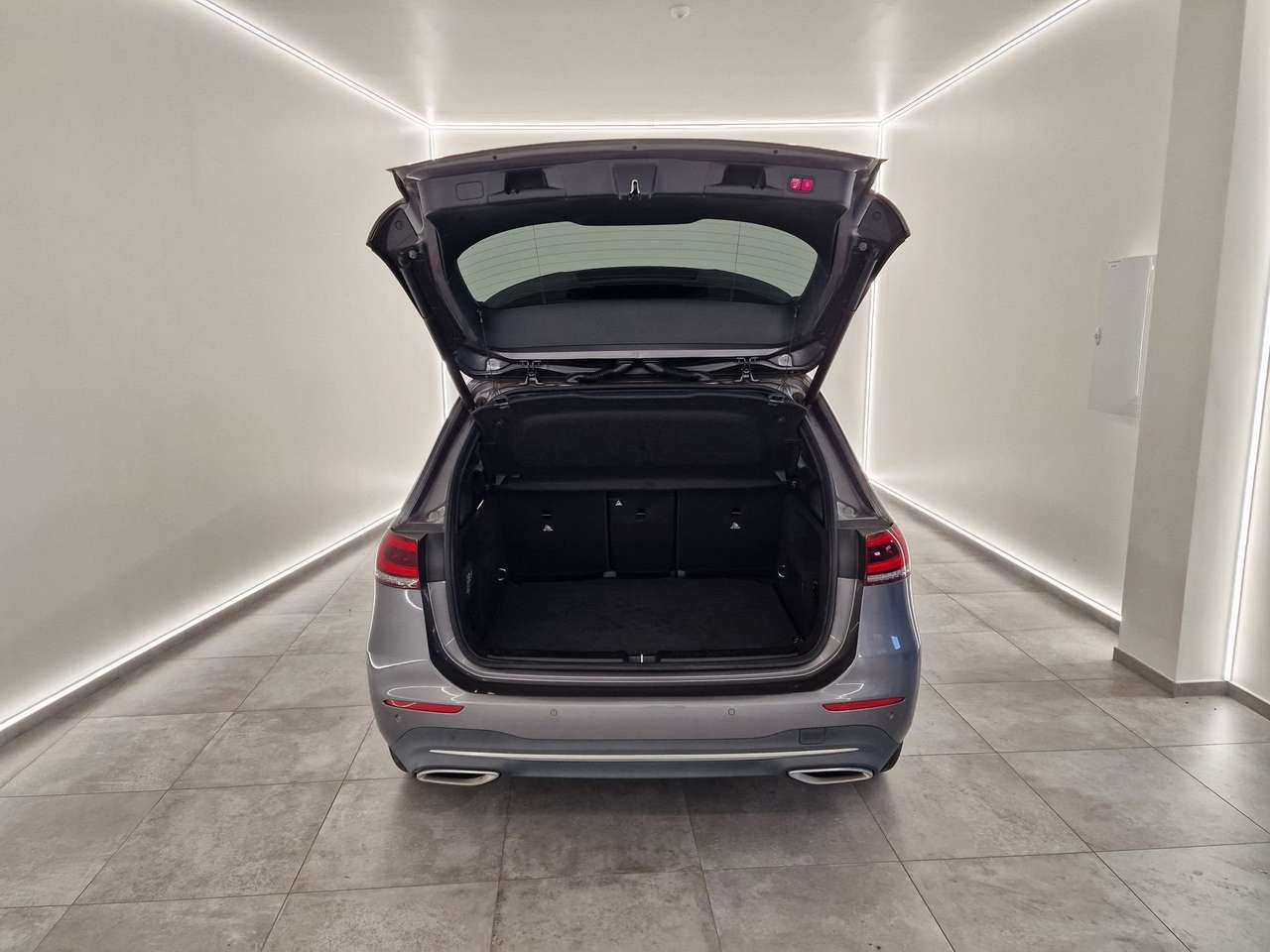 Mercedes-Benz B 160 PHEV AUTOMAAT-OPEN DAK-TAL VAN OPTIES-21000KM!!! — foto 4 van 18