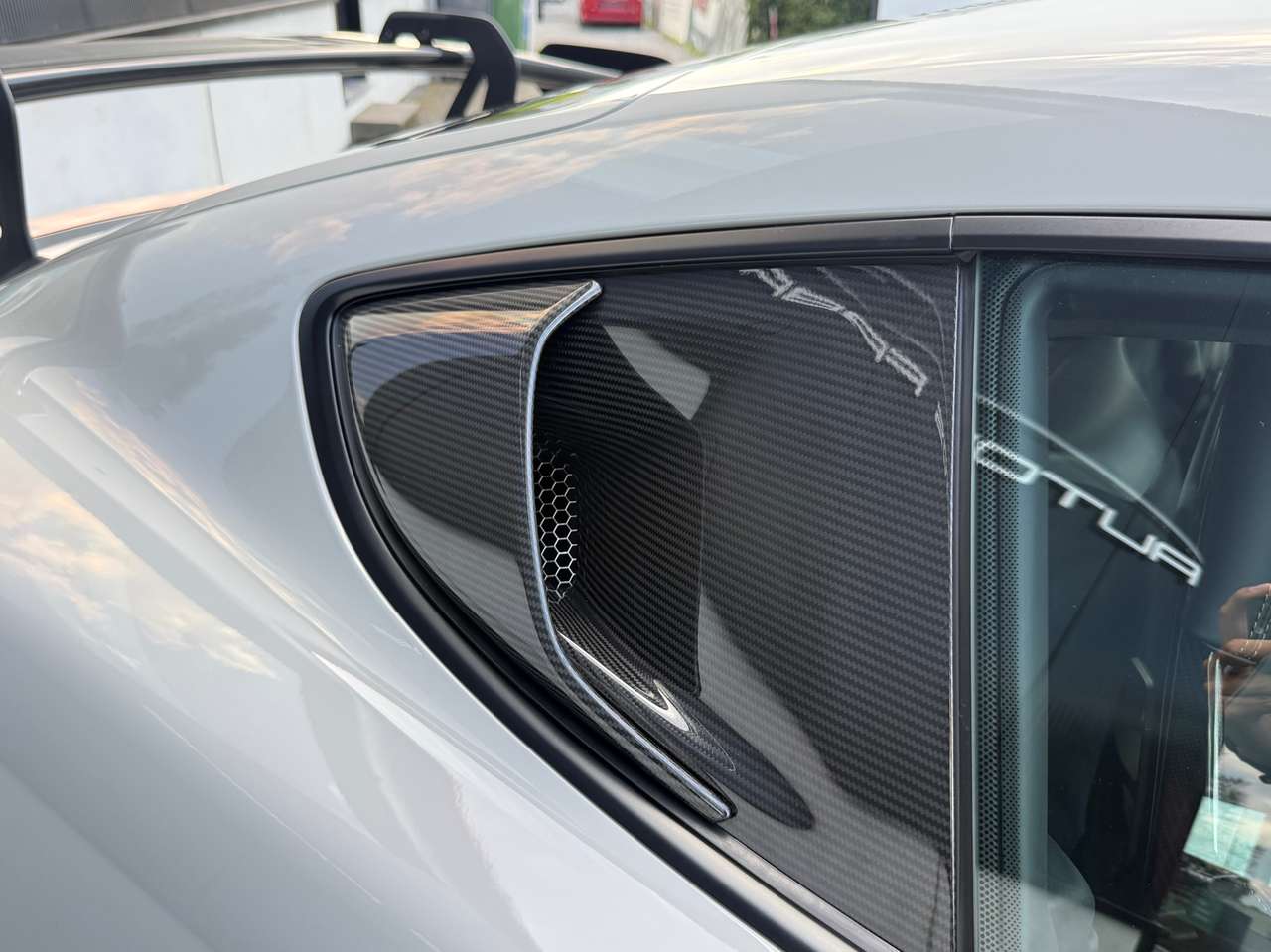 Porsche 718 GT4 RS 4.0i PDK Weissach Pack 4000km — foto 20 van 25