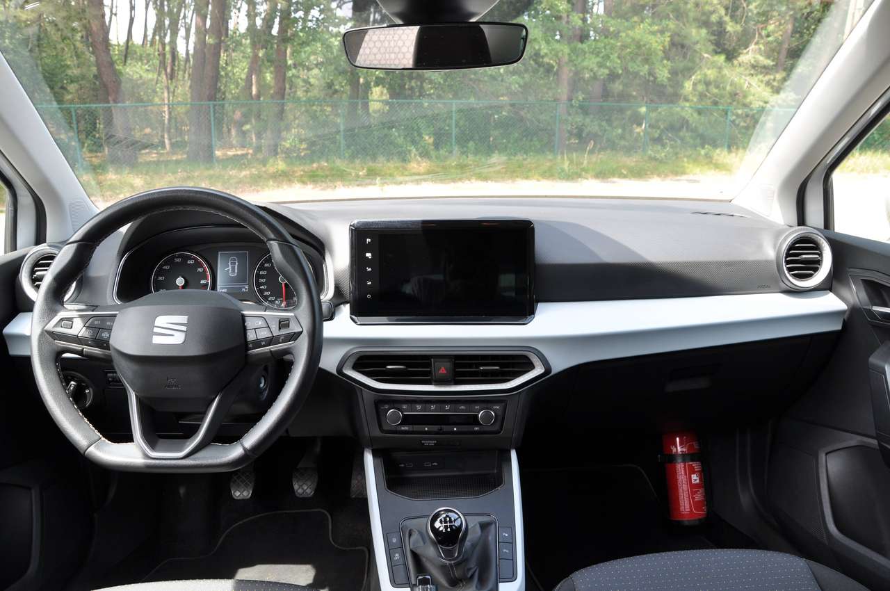 SEAT Arona 1.0 TSI "Move" Benzine - 24.500 Km - Manueel — foto 8 van 15