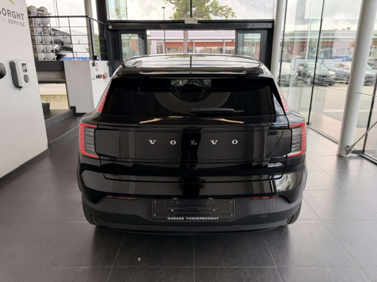 Volvo EX30 ULTRA EXTENDED RANGE+PANO DAK — foto 6 van 22