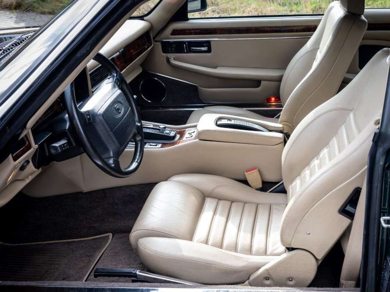 Jaguar XJS 4.0  Original Belgian car || 2 owners — foto 10 van 22