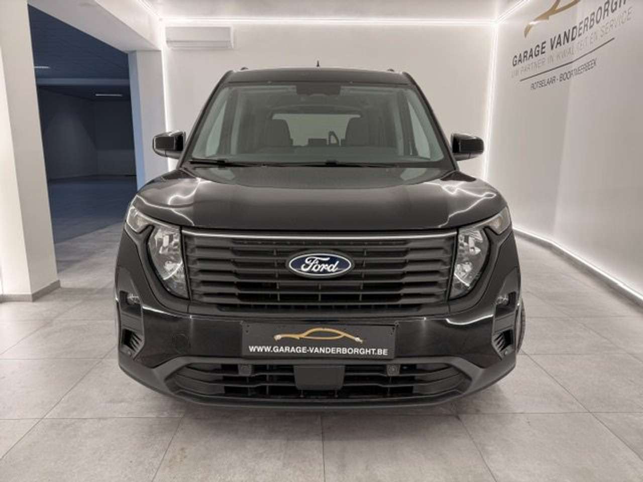 Ford Tourneo Courier TITANIUM BENZINE 125PK 22000KM — foto 6 van 21