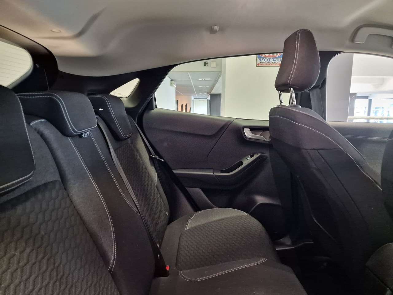 Ford Puma TITANIUM HYBRID BENZINE — foto 7 van 16