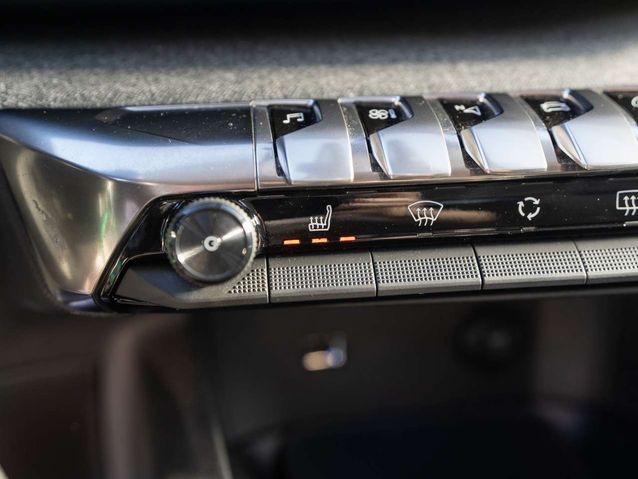 Peugeot 3008 3008 NIEUWE DISTRIBUTIERIEM/12M GARANTIE/GROOT ONDERHOUD — foto 19 van 25