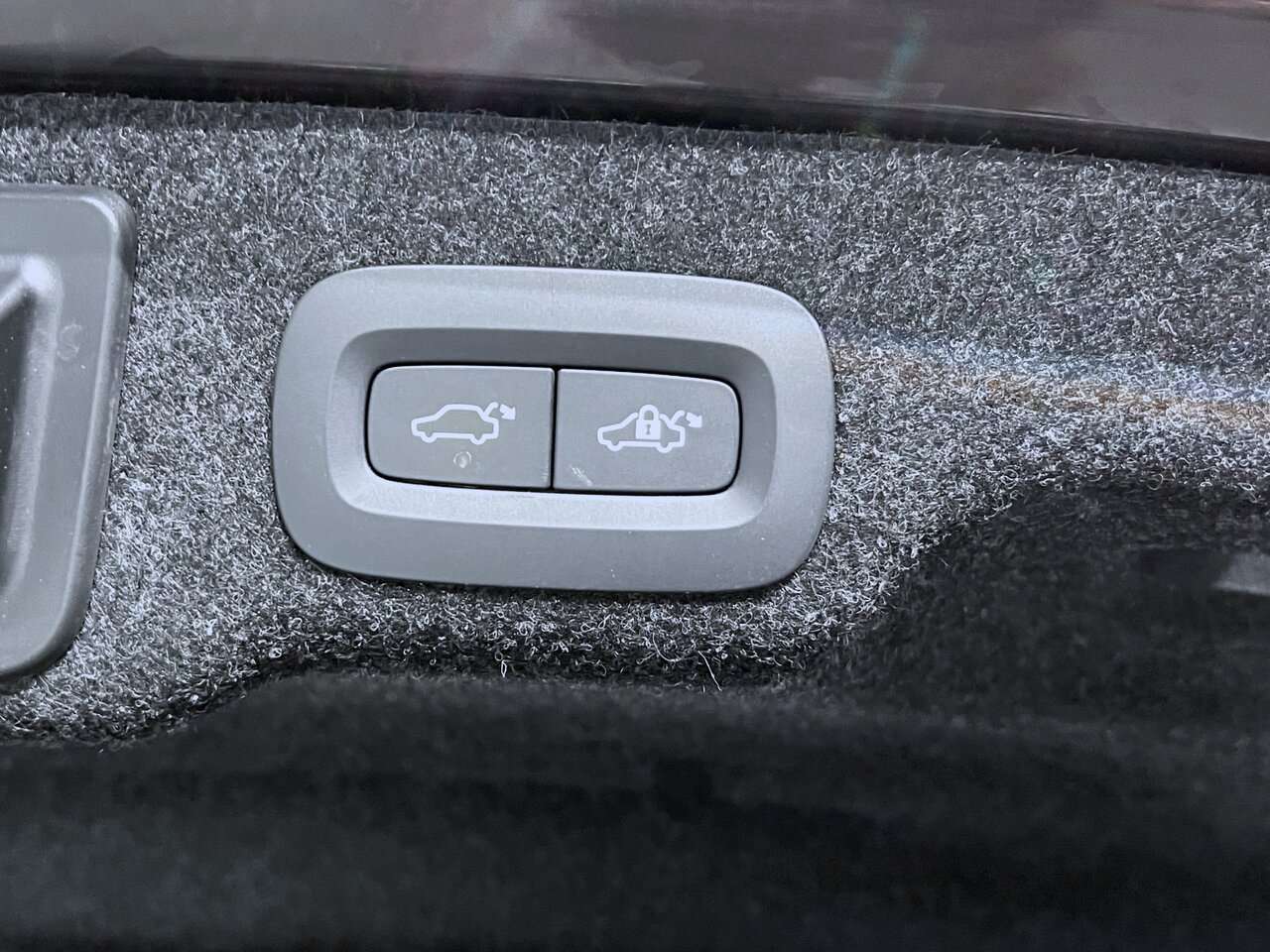 Volvo S90 B4 PLUS BRIGHT/360°/LUCHTVERING/HARMAN KARD — foto 19 van 21