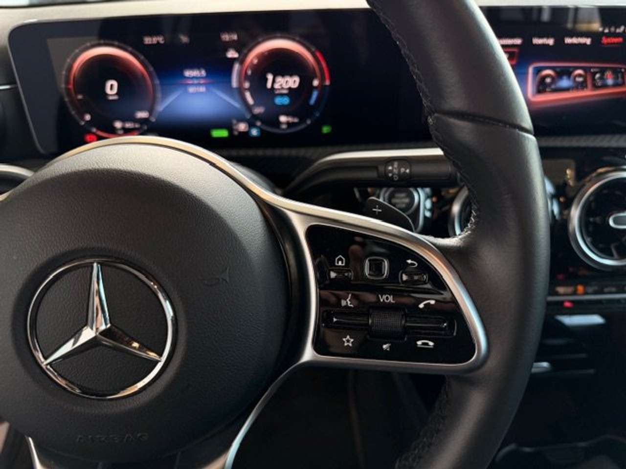 Mercedes-Benz A 250 250 PLUG-IN HYBRID AUTOMAAT+OPEN DAK-60000KM!!!! — foto 14 van 23