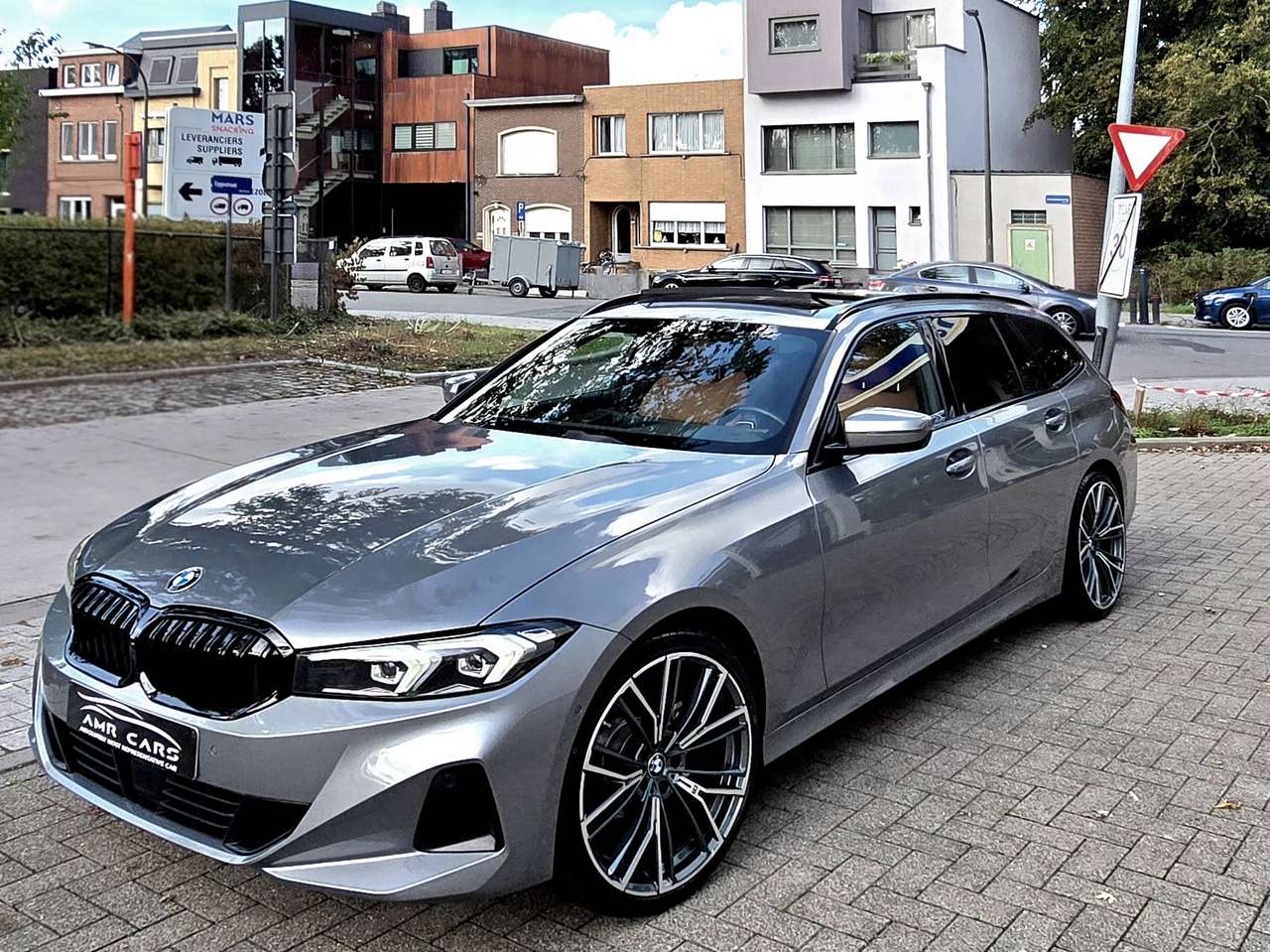 BMW 318 DA Sportline-Cognac Leder-Elec.Seats Memory-Widescreen-PanoramischDak-AdaptLed-Ambiance-ComfortAcces-Camera-Hifi enz.. — foto 17 van 25