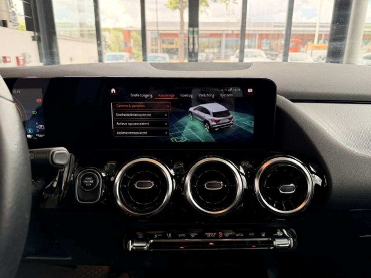 Mercedes-Benz GLA 250 250e PLUG-IN HYBRID AUTOMAAT PANO OPEN DAK — foto 15 van 22