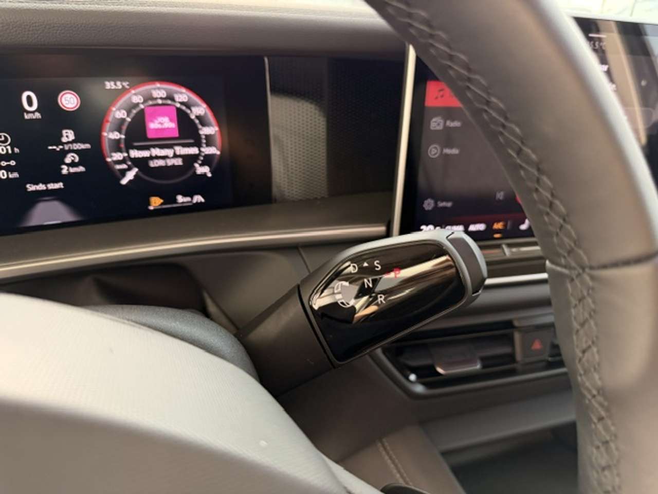 Volkswagen Tayron HYBRIDE AUTOMAAT 7 ZETELS NIEUW 0KM — foto 22 van 25