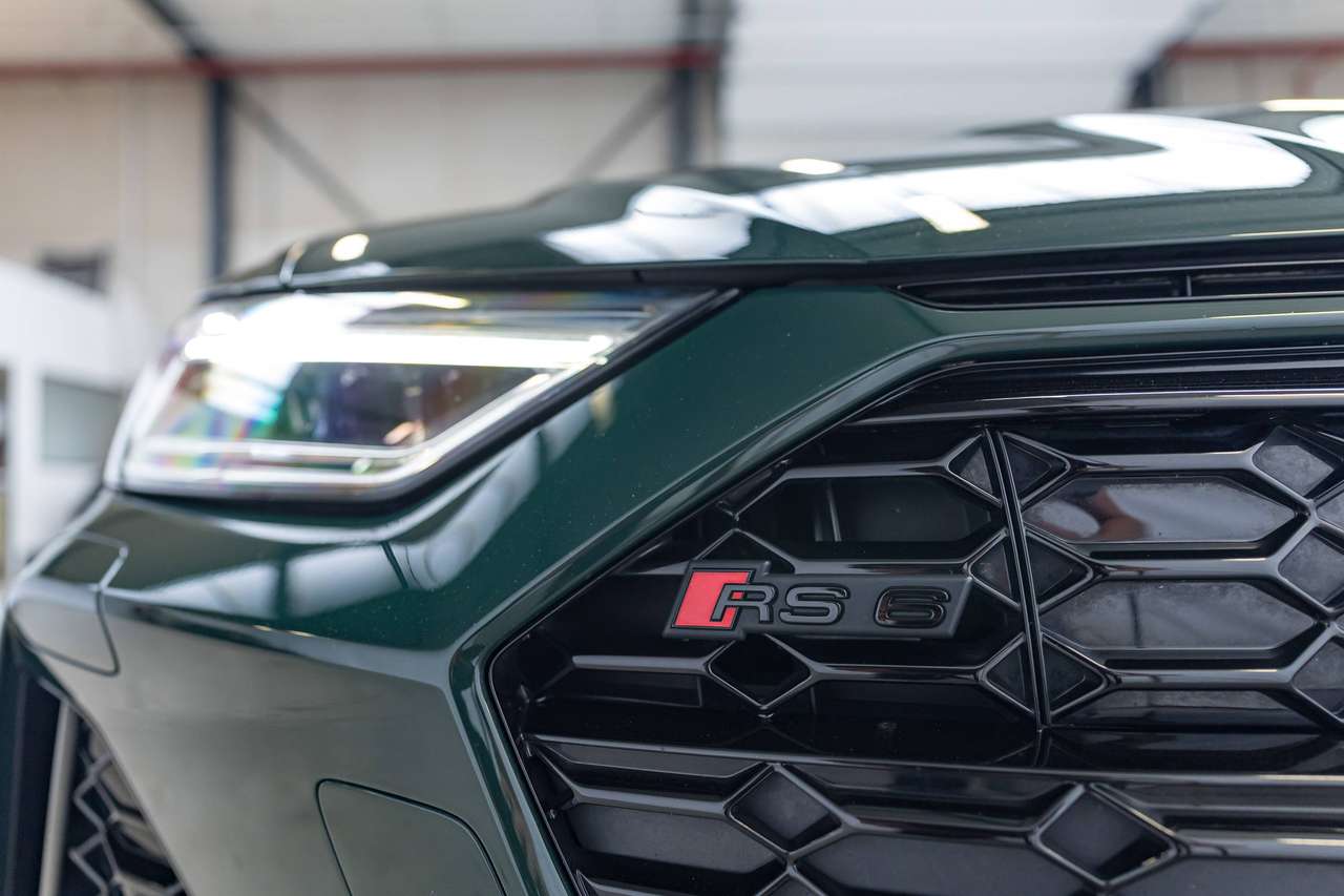 Audi RS6 GARANTIE|CARBON|ALCANTARA|KEYLESS|ZETELVERW.|SFEERVERL.|HEAD-UP|LUCHTVERING|ACC|LA| — foto 7 van 25