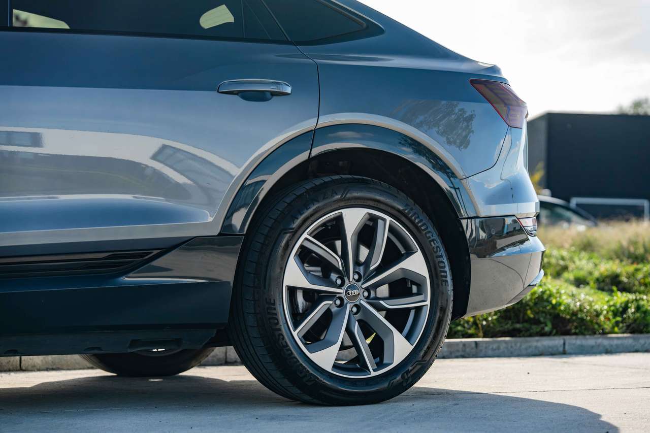 Audi e-tron E-TRON 55 SPORTBACK*QUATTRO*RS SEATS*PANO*LED*CAMERA* — foto 9 van 25