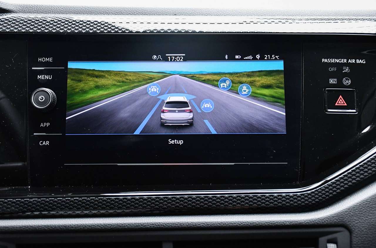 Volkswagen Taigo Taigo 1.0 TSI Life Business DSG - NAVIGATIE VIA SMARTLINK / PDC / AIRCO — foto 12 van 19