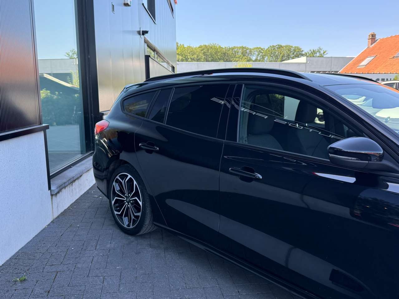 Ford Focus 1.0 EcoBoost ST-Line AUTOMATIC — foto 5 van 17