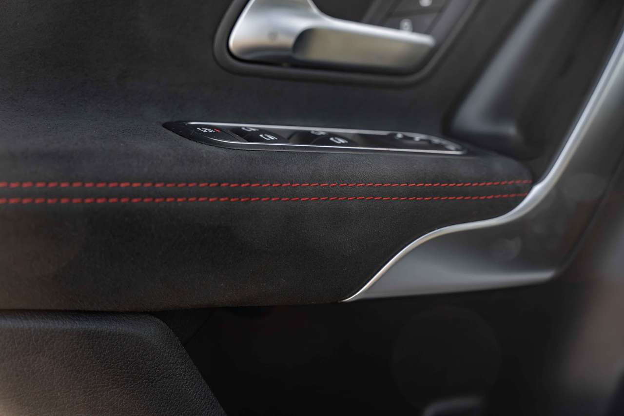 Mercedes-Benz CLA 250 (2022) — foto 20