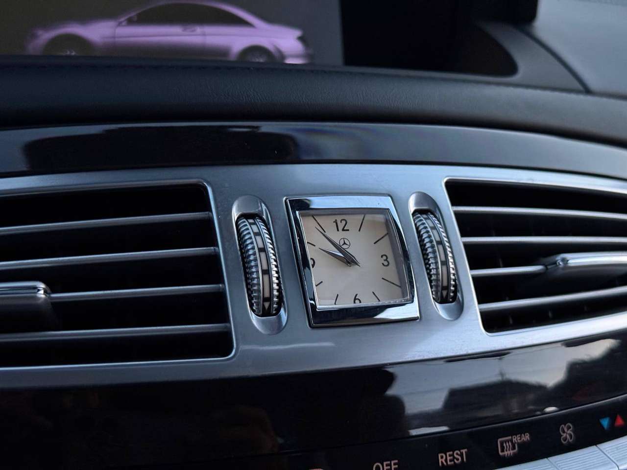 Mercedes-Benz CL 500 Coupé CL 500 4-Matic BlueEFFICIENCY — foto 19 van 20