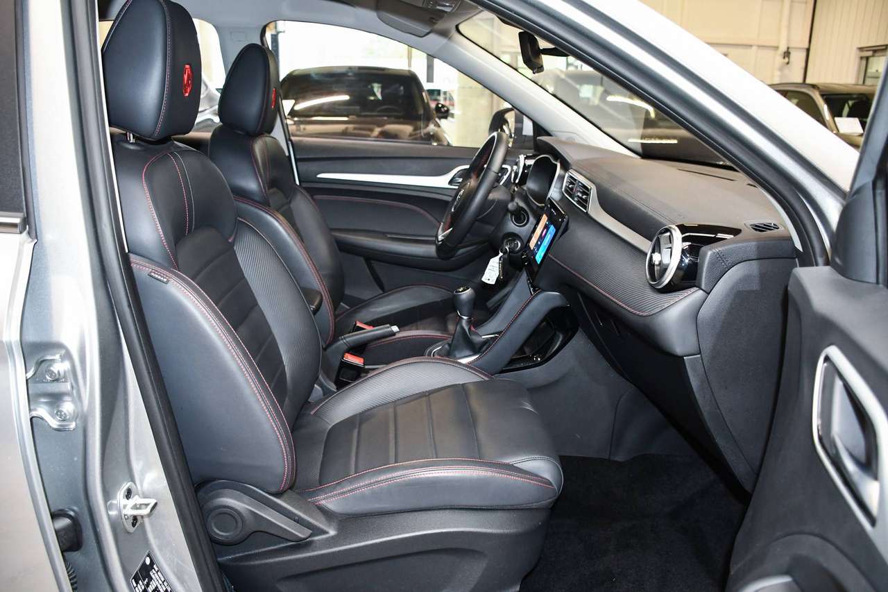 MG ZS ZS 1.5 VTi-Tech Luxury - LEDER / NAVIGATIE / CAMERA / SMARTLINK / PDC / CC — foto 6 van 21