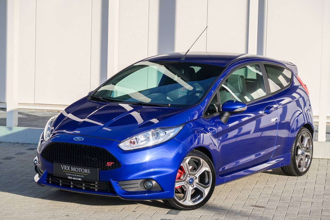 Ford Fiesta Fiesta ST 1.6 EcoBoost 182 pk / Slechts 47k km / Leder Recaro / 1j garantie — foto 5 van 23