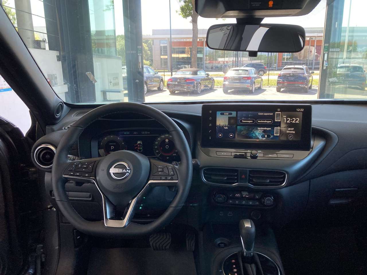 Nissan Juke N-CONNECTA BENZINE AUTOMAAT NIEUW OKM — foto 11 van 20