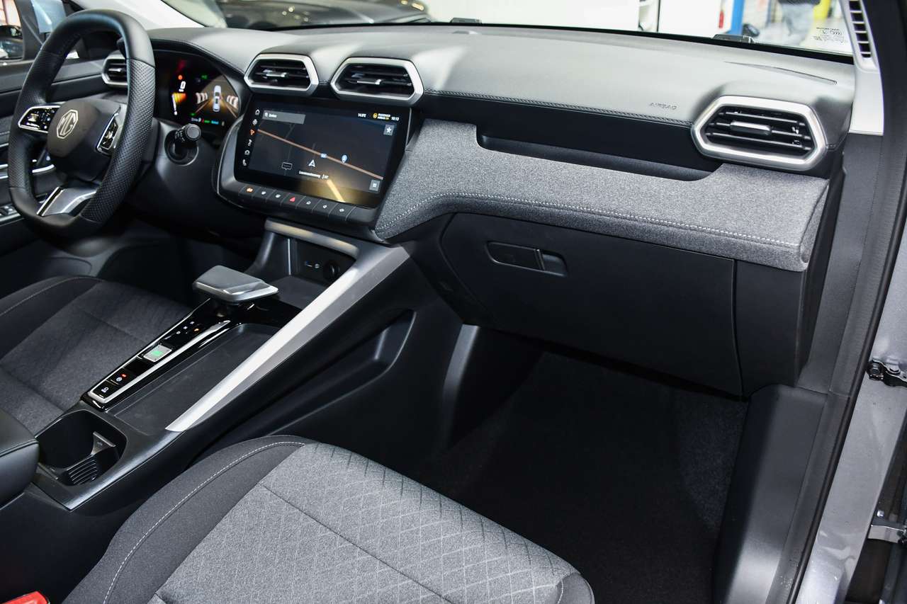 MG ZS ZS 1.5i Hybride+ Comfort - NAVIGATIE / CAMERA / ACC — foto 7 van 20
